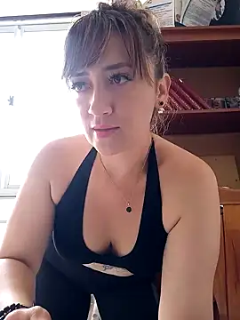 tata laima   online show from 02-02-25, 04:11