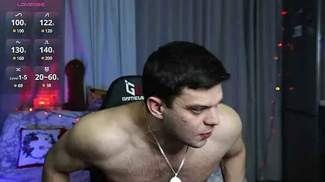 Snapshot of danielkraigforu chatting on 01-15-25, 04:11 danielkraigforu online show from 01-15-25, 04:11