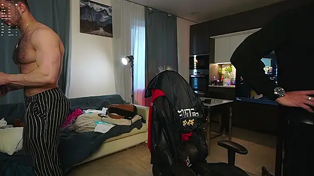 Snapshot of danielkraigforu chatting on 03-20-26, 03:39 danielkraigforu online show from 03-20-26, 03:39