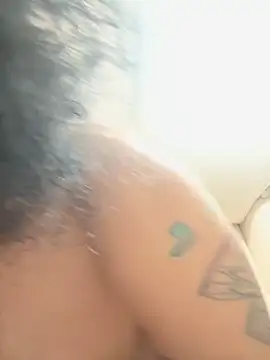 BobbyQ29 online show from 03-08-26, 08:23