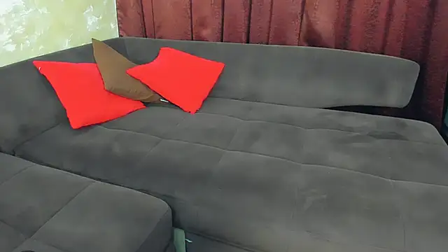 LayaFlow online show from 03-17-25, 09:44