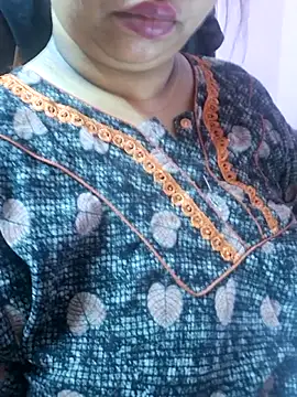 Ravina patil1 online show from 09-09-25, 08:41