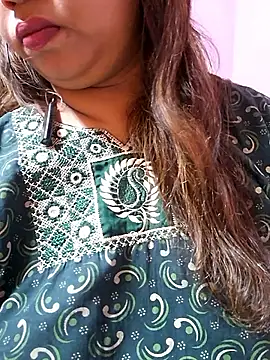 Ravina patil1 online show from 09-19-25, 10:49