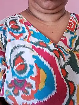 Ravina patil1 online show from 06-15-26, 07:10