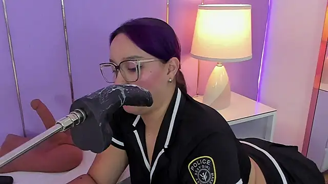 SophyRuiz  online show from 01-07-26, 12:07