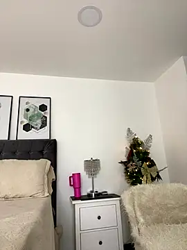 Snapshot of exoticcute chatting on 11-25-25, 05:35 exoticcute online show from 11-25-25, 05:35