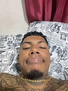 Snapshot of lil_durck777 chatting on 02-15-25, 06:12 lil durck777 online show from 02-15-25, 06:12