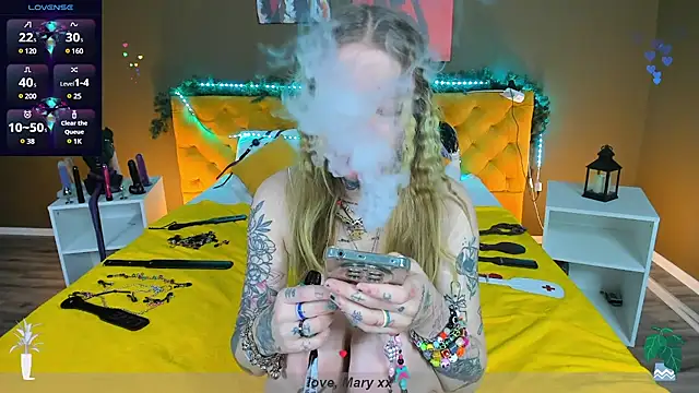 Snapshot of Mary_Xextra chatting on 01-19-25, 01:10 Mary Xextra online show from 01-19-25, 01:10