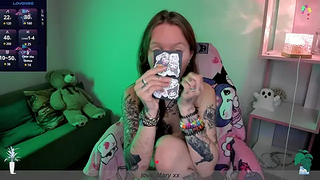 Snapshot of Mary_Xextra chatting on 11-16-25, 01:00 Mary Xextra online show from 11-16-25, 01:00