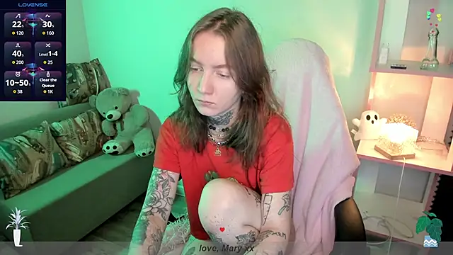Snapshot of Mary_Xextra chatting on 11-22-25, 01:15 Mary Xextra online show from 11-22-25, 01:15