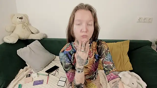 Snapshot of Mary_Xextra chatting on 12-02-25, 01:22 Mary Xextra online show from 12-02-25, 01:22