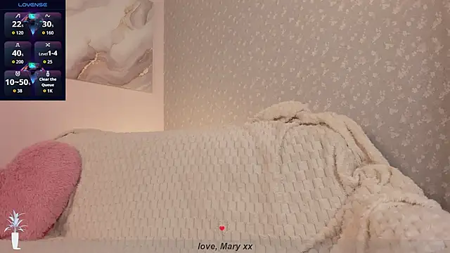 Snapshot of Mary_Xextra chatting on 12-14-25, 01:11 Mary Xextra online show from 12-14-25, 01:11
