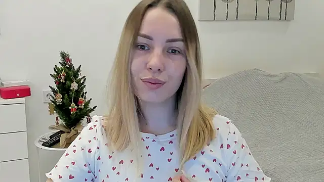 Mia shy1 online show from 12-28-24, 08:37