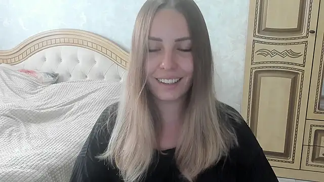 Mia shy1 online show from 10-26-25, 10:10