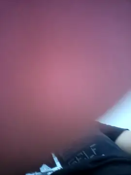 Snapshot of daddylove87 chatting on 09-23-25, 12:30 daddylove87 online show from 09-23-25, 12:30