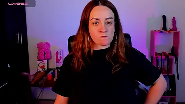 Snapshot of sara_goodgirl13 chatting on 02-15-25, 05:07 sara goodgirl13 online show from 02-15-25, 05:07