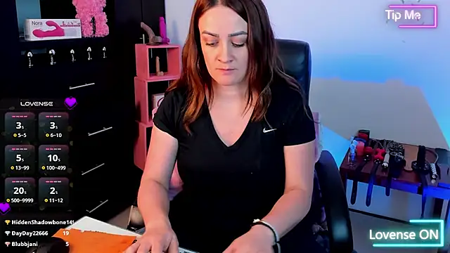 Snapshot of sara_goodgirl13 chatting on 02-20-25, 08:47 sara goodgirl13 online show from 02-20-25, 08:47