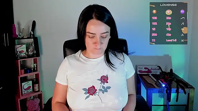 Snapshot of sara_goodgirl13 chatting on 09-08-25, 09:47 sara goodgirl13 online show from 09-08-25, 09:47