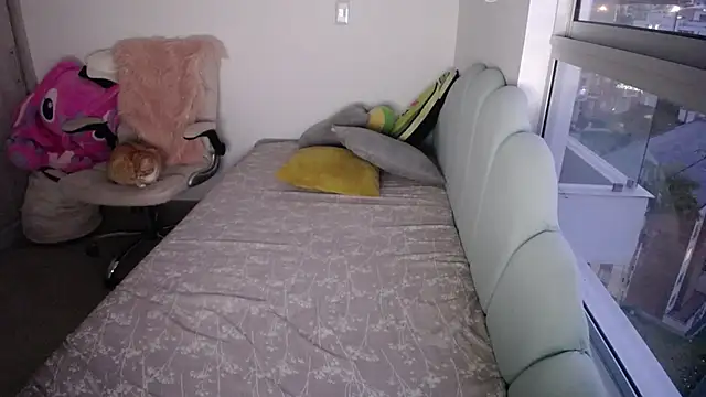 Snapshot of _arianalzate_ chatting on 10-08-25, 11:02 arianalzate online show from 10-08-25, 11:02