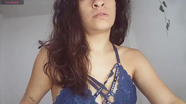 Snapshot of stephybrowm7 chatting on 10-18-25, 02:18 stephybrowm7 online show from 10-18-25, 02:18