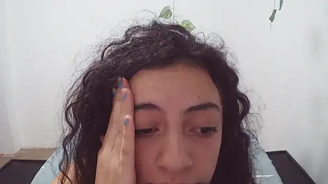 Snapshot of stephybrowm7 chatting on 10-25-25, 04:35 stephybrowm7 online show from 10-25-25, 04:35