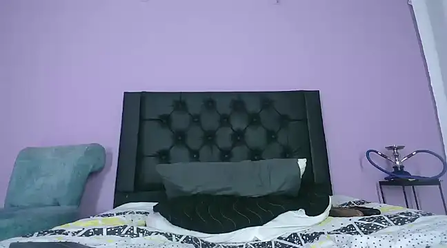 Snapshot of ArtesanaMK chatting on 01-19-25, 09:02 ArtesanaMK online show from 01-19-25, 09:02