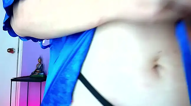 Snapshot of ArtesanaMK chatting on 01-27-25, 05:58 ArtesanaMK online show from 01-27-25, 05:58