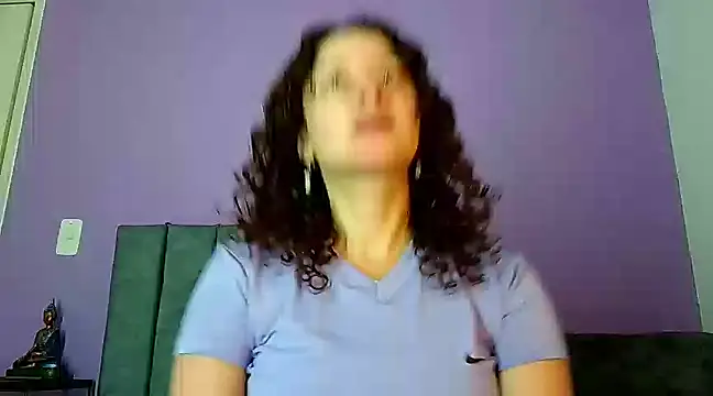 Snapshot of ArtesanaMK chatting on 02-24-25, 07:30 ArtesanaMK online show from 02-24-25, 07:30