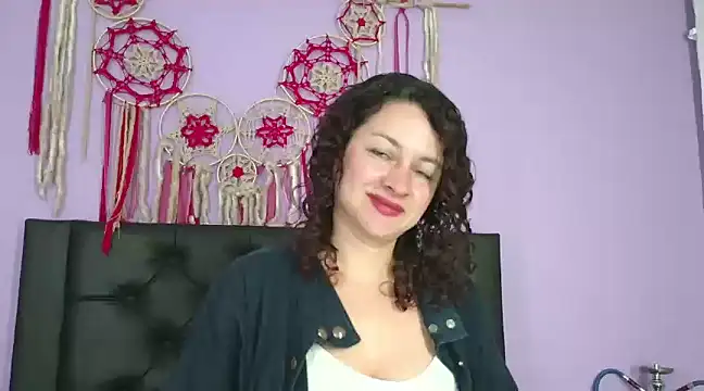 Snapshot of ArtesanaMK chatting on 03-11-25, 11:12 ArtesanaMK online show from 03-11-25, 11:12