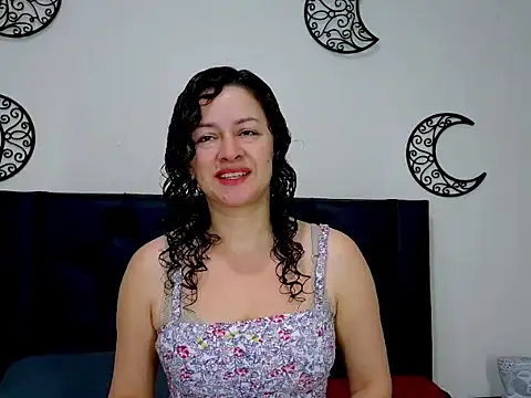 Snapshot of ArtesanaMK chatting on 09-30-25, 11:26 ArtesanaMK online show from 09-30-25, 11:26