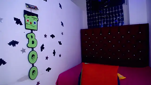 Snapshot of angelinebigcock chatting on 02-04-25, 08:06 angelinebigcock online show from 02-04-25, 08:06