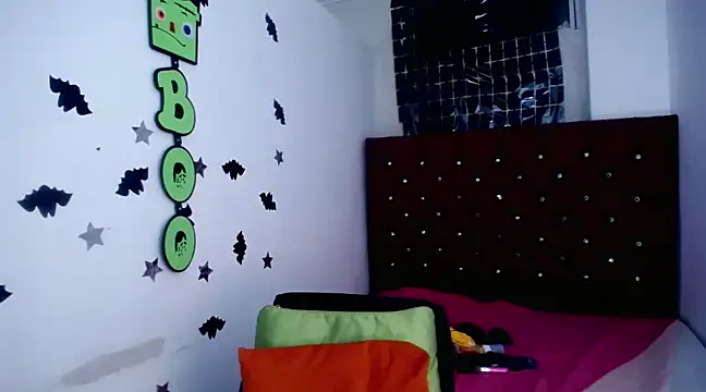 Snapshot of angelinebigcock chatting on 02-22-25, 03:45 angelinebigcock online show from 02-22-25, 03:45