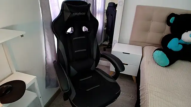  nickconnor01 online show from 12-11-24, 07:14