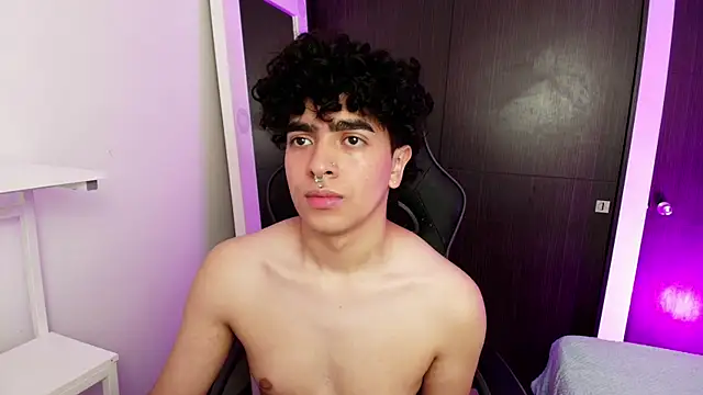  nickconnor01 online show from 02-13-25, 08:45