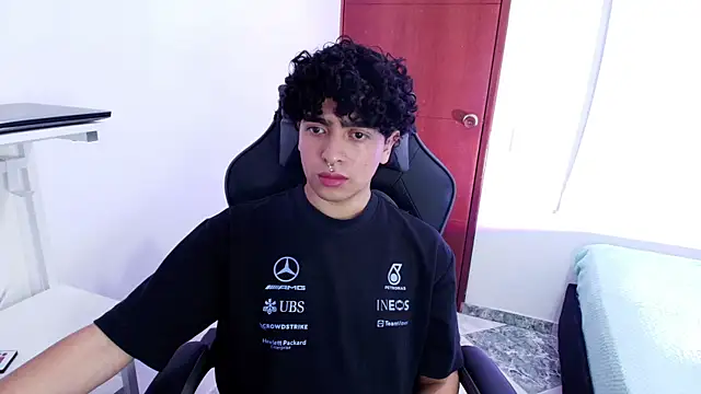  nickconnor01 online show from 03-07-25, 09:27