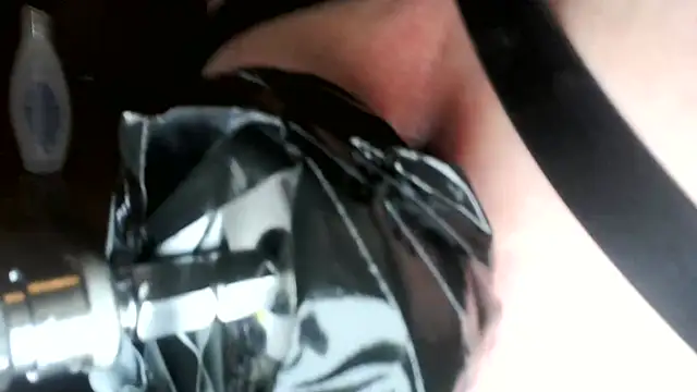 Snapshot of Asschurch chatting on 02-01-25, 03:28 Asschurch online show from 02-01-25, 03:28