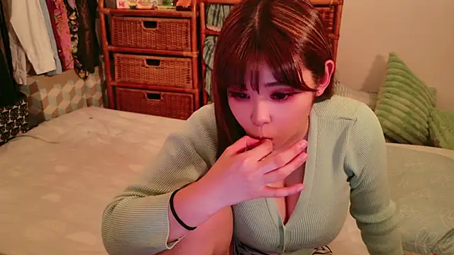 Megu Melon online show from 12-04-24, 03:43