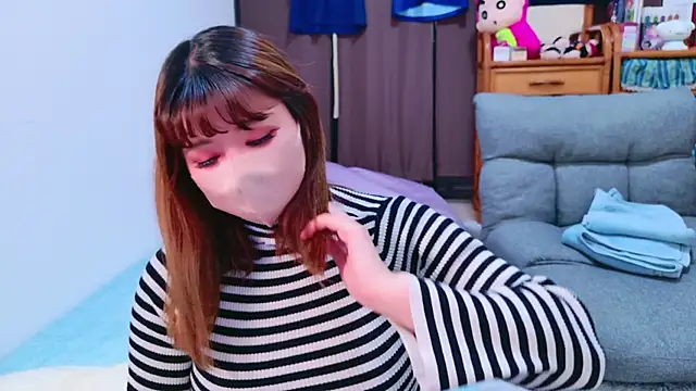 Megu Melon online show from 03-18-25, 11:30