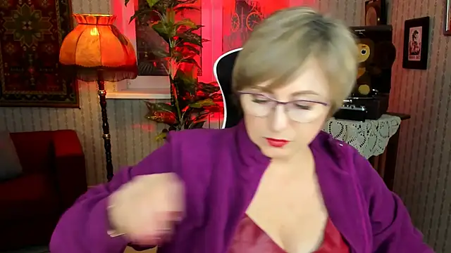 Snapshot of sugar_vivien chatting on 12-18-24, 09:04 sugar vivien online show from 12-18-24, 09:04