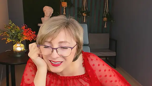 Snapshot of sugar_vivien chatting on 12-19-24, 01:18 sugar vivien online show from 12-19-24, 01:18