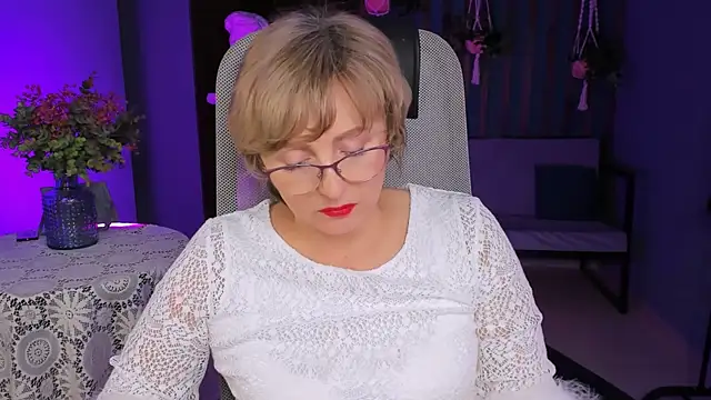 Snapshot of sugar_vivien chatting on 01-09-25, 07:18 sugar vivien online show from 01-09-25, 07:18