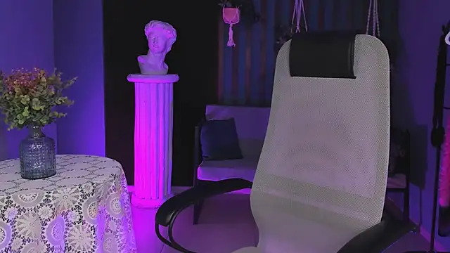 Snapshot of sugar_vivien chatting on 01-11-25, 06:33 sugar vivien online show from 01-11-25, 06:33