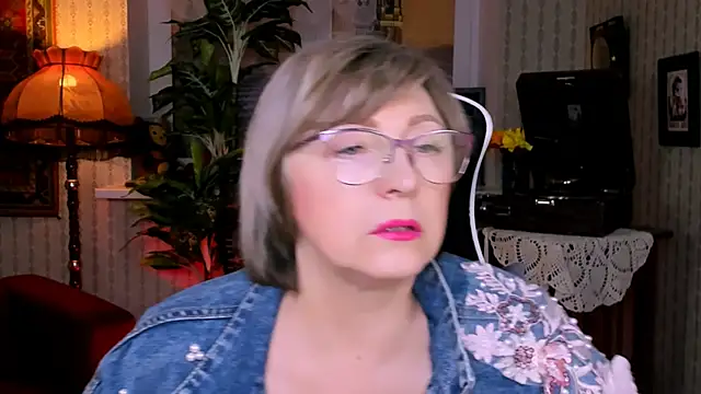 Snapshot of sugar_vivien chatting on 01-18-25, 09:13 sugar vivien online show from 01-18-25, 09:13