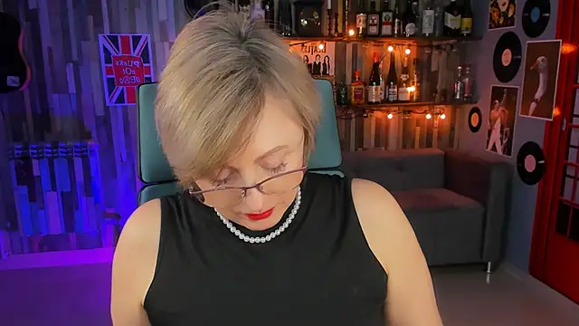 Snapshot of sugar_vivien chatting on 01-19-25, 07:47 sugar vivien online show from 01-19-25, 07:47