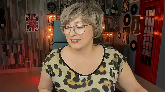 Snapshot of sugar_vivien chatting on 01-26-25, 04:51 sugar vivien online show from 01-26-25, 04:51