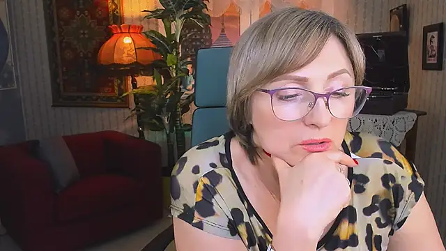 Snapshot of sugar_vivien chatting on 02-05-25, 12:17 sugar vivien online show from 02-05-25, 12:17