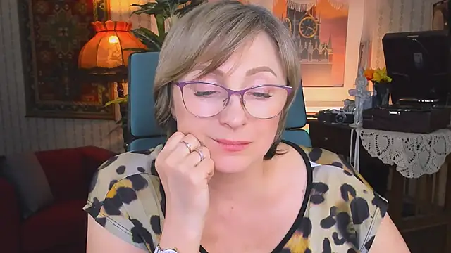 Snapshot of sugar_vivien chatting on 02-05-25, 03:20 sugar vivien online show from 02-05-25, 03:20