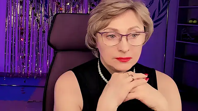 Snapshot of sugar_vivien chatting on 02-22-25, 06:30 sugar vivien online show from 02-22-25, 06:30