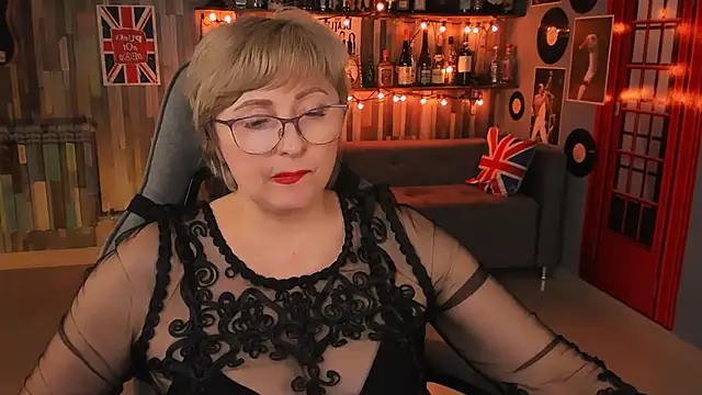 Snapshot of sugar_vivien chatting on 02-23-25, 07:17 sugar vivien online show from 02-23-25, 07:17