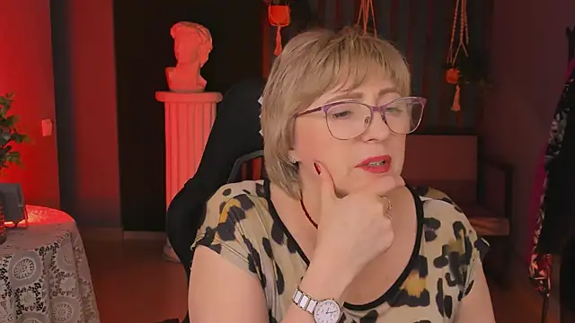 Snapshot of sugar_vivien chatting on 03-12-25, 12:04 sugar vivien online show from 03-12-25, 12:04